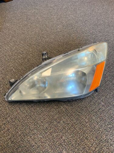 USED Headlight -  Acura 2003-2013 MDX, Audi 2013 A4, 2003 A6, BMW 2005-2012 X3, 2014 X6, Chevrolet 2006 Aveo, 2006 Optra, Ford 2008-2013 Edge, 2005 Escape, 2013 Explorer, Honda 1998-2013 Accord, 2010 Accord Crosstour, Hyundai 2012 Sonata, 2012 ix35, Land Rover 2010 Discovery, 2008 Range Rover, 2014 Range Rover Evoque, 2006-2008 Range Rover Sport, Mercedes Benz 2005 CLK320, 2013 E350, 2007-2009 GL320, 2010 GLK350, 2005-2014 ML350, 2009 SLK300, Mini 2005 Cooper, Toyota 2007 Camry, 2005-2010 Corolla, 2005-2006 Highlander, 2006 Sienna, Volkswagen 2003 Beetle