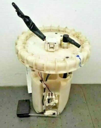 USED Fuel Pump -  Volvo 2007-2014 S80, 2008-2010 V70, 2010-2014 XC60, 2011-2013 XC70